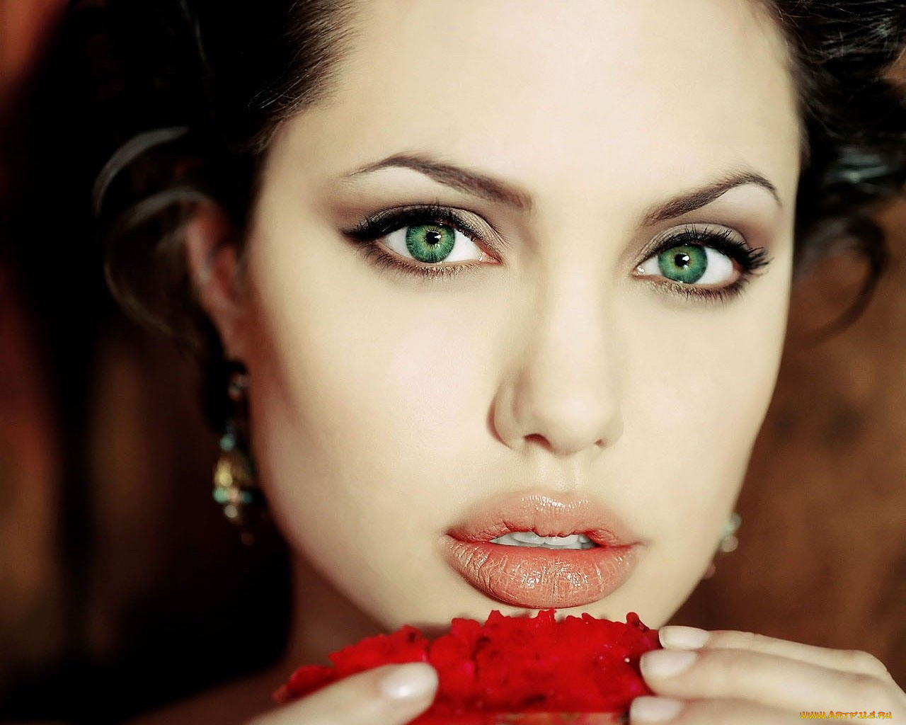 Angelina Jolie, 